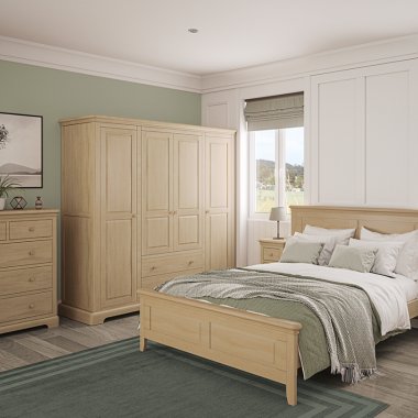 Lingwood Oak Bedroom