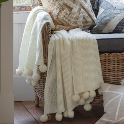 Pom Pom Throw Cream