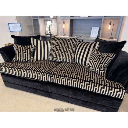 Savannah Hex 3 Seater Sofa (WAS: £6,273 / NOW: £2,999)