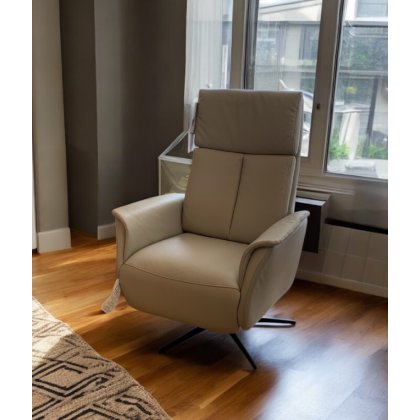 Hjort Knudsen 8022 Rise Recliner