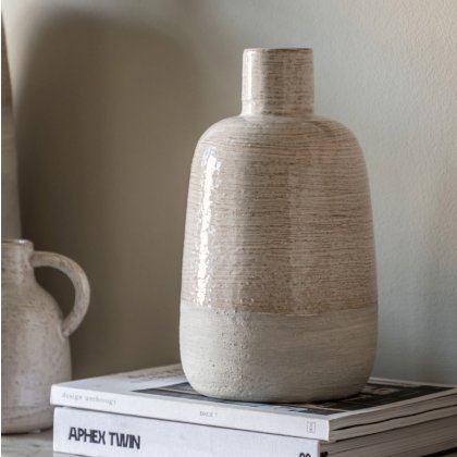 Mobi Ceramic Bottle Vase Mobi Ceramic Bottle Vase