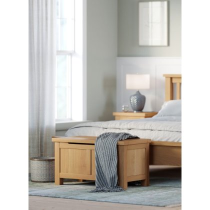 Dallow Oak Blanket Box