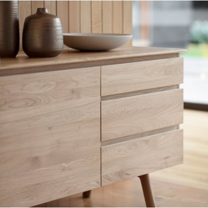 Madrid 2 Door 3 Drawer Sideboard - Oak