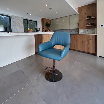 Hjort Knudsen Logan 9065 Bar Chair