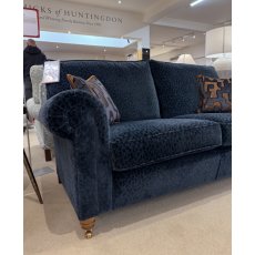 Duresta Beaminster Large Sofa (WAS: £4,707 / NOW: £1,999)