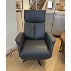 HK 8022 Large Riser Recliner (WAS: £2,315 / NOW: £1,055*) HK 8022 Large Riser Recliner (WAS: £2,315 / NOW: £1,055*)