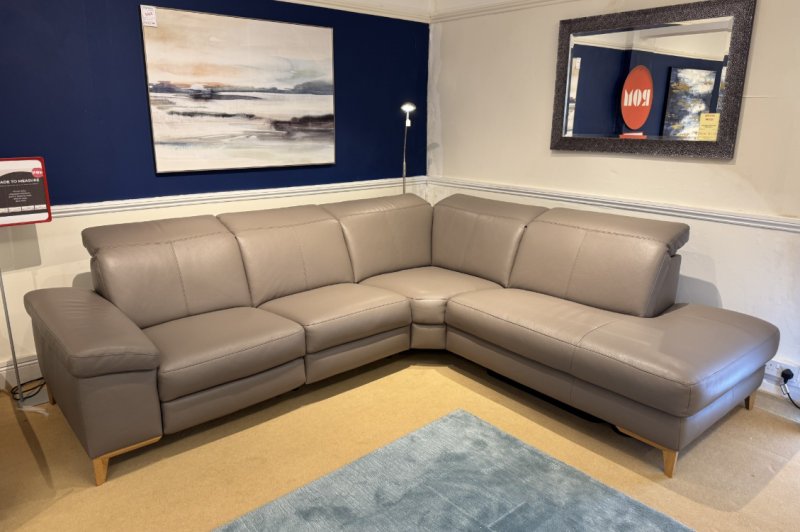 Rom Cadini Corner Sofa (WAS: £8,939 / NOW: £2,799) Rom Cadini Corner Sofa (WAS: £8,939 / NOW: £2,799)