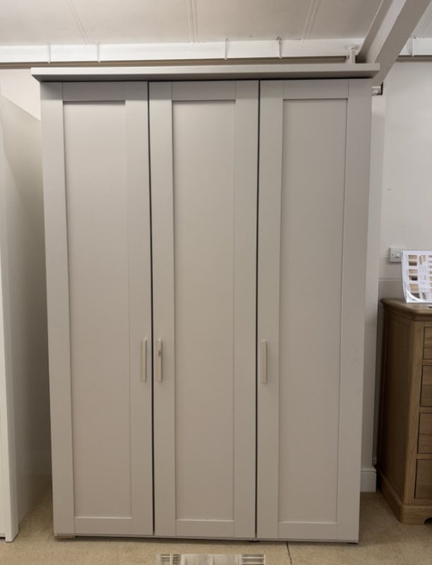 Canterbury Wardrobe (WAS: £1,348 / NOW: £599) Canterbury Wardrobe (WAS: £1,348 / NOW: £599)
