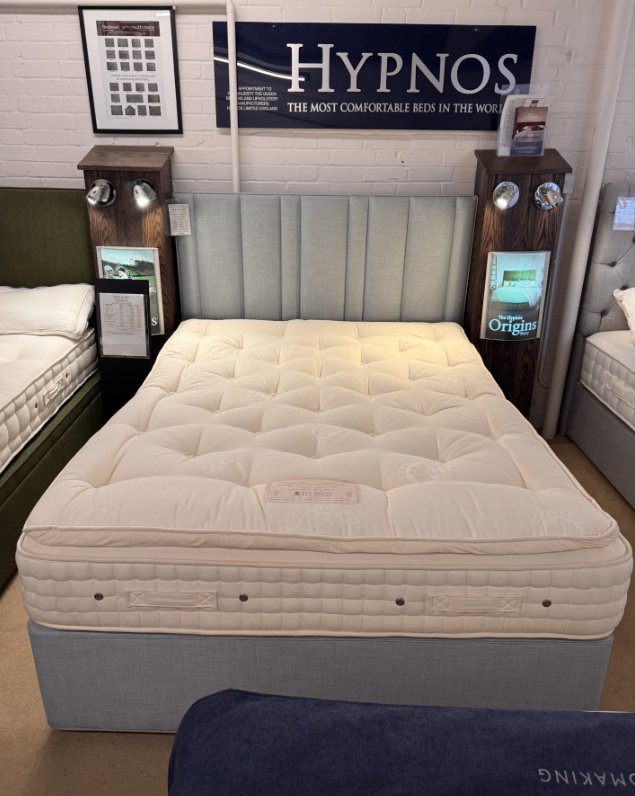 Hypnos Walbury Pillow Top King Mattress, Base & Headboard (WAS: £4,516 Clearance Price £999) Hypnos Walbury Pillow Top King Mattress, Base & Headboard (WAS: £4,516 Clearance Price £999)