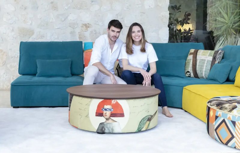 Fama Arianne Love Sole Coffee Table Fama Arianne Love Sole Coffee Table