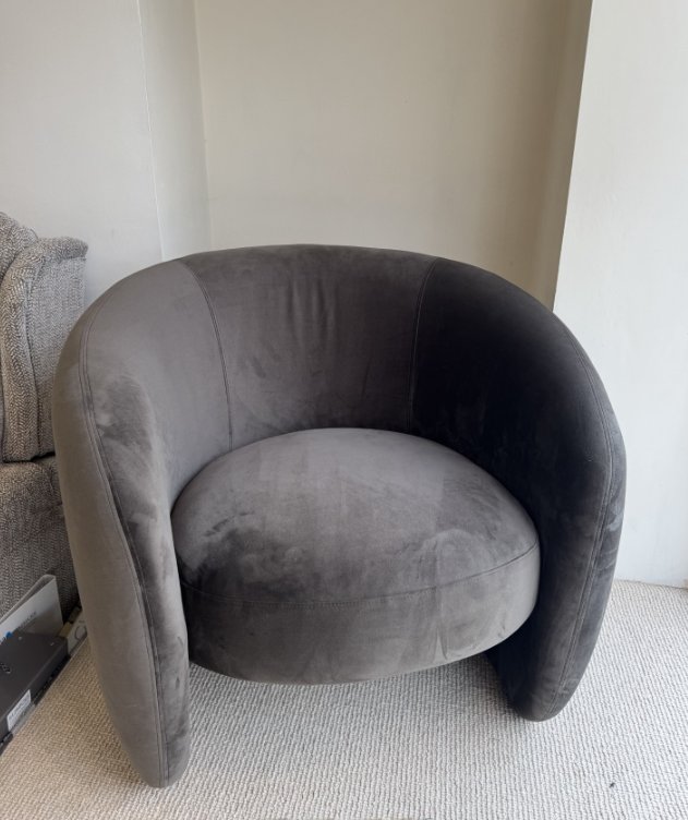 Curvo Armchair Espresson (WAS: £1,079 / NOW: £699) Curvo Armchair Espresson (WAS: £1,079 / NOW: £699)