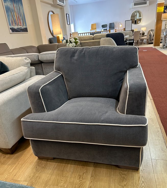 Collins & Hayes Cooper Chair (Was: £1,346 / Now: £599) Collins & Hayes Cooper Chair (Was: £1,346 / Now: £599)