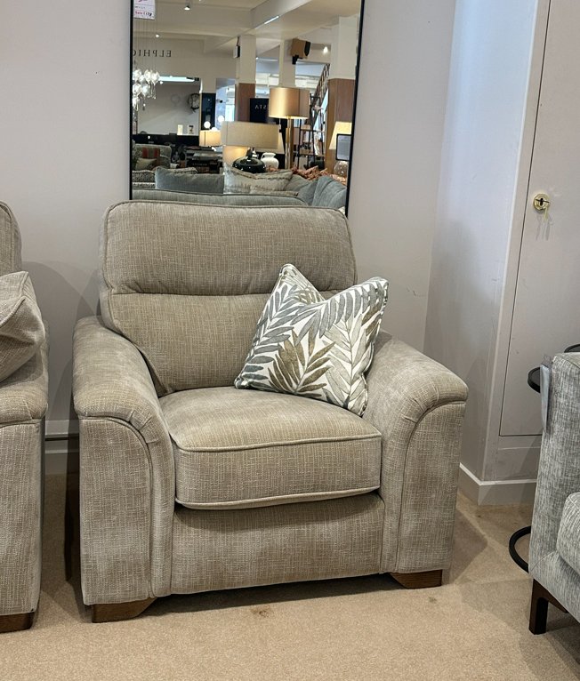 New Jersey Chair (Was: £1,043 / Now: £399) New Jersey Chair (Was: £1,043 / Now: £399)