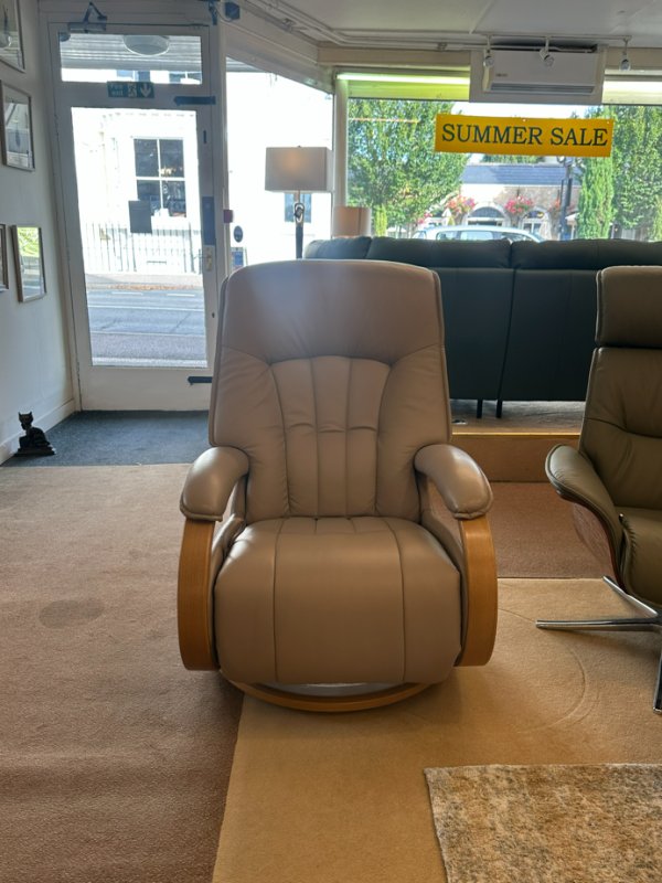 Mosel Maxi Manual Recliner Chair £1,099 Mosel Maxi Manual Recliner Chair £1,099